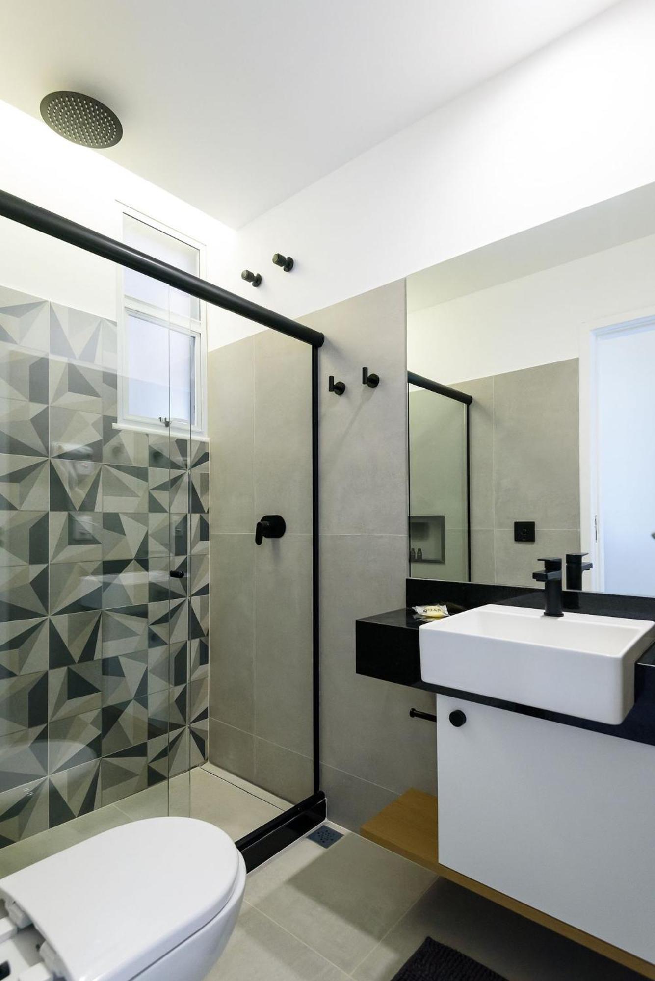 Apartamento 4qtos A 350m Da De Copacabana | Fs 99/1003